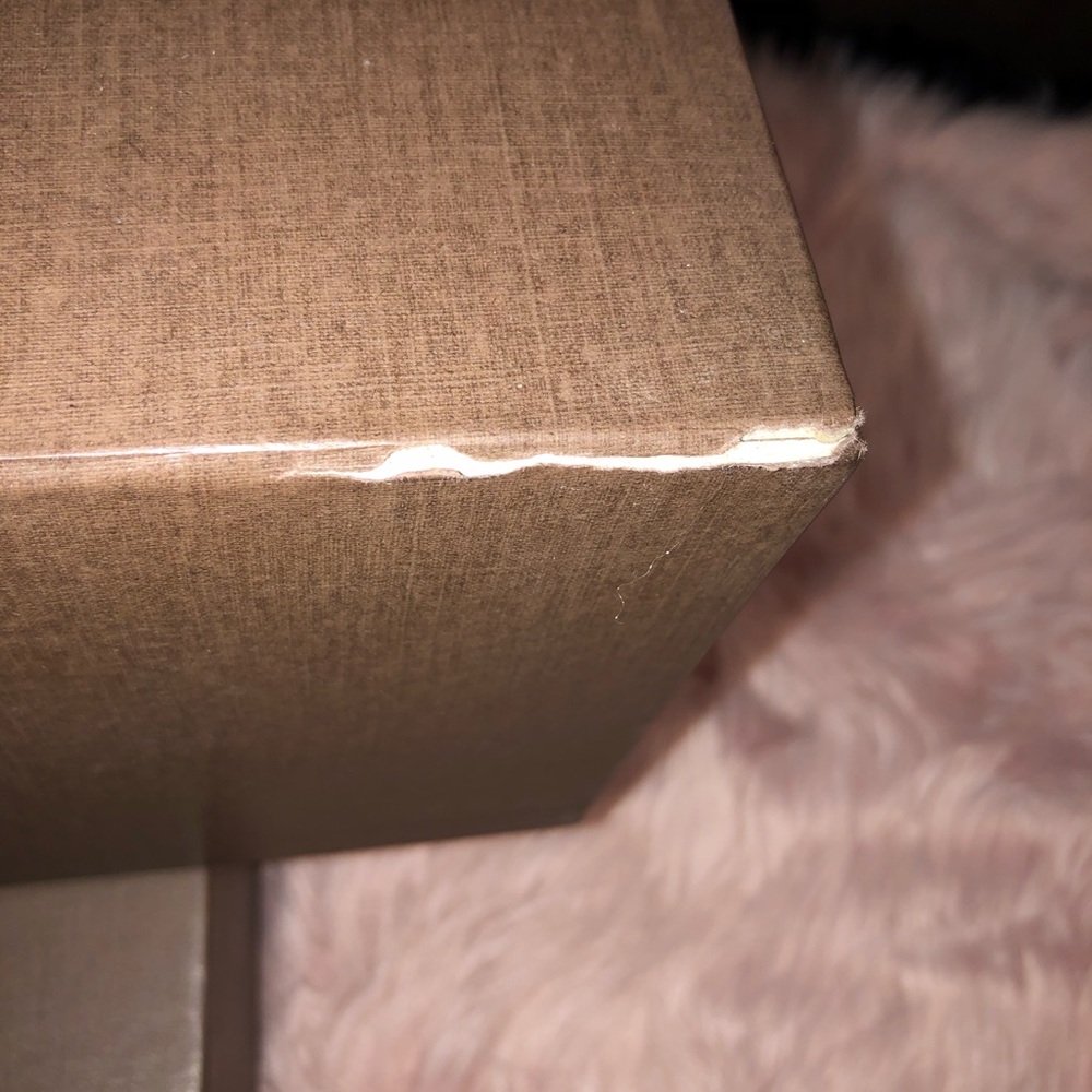 Authentic Louis Vuitton shoe box! - Picture 2 of 9